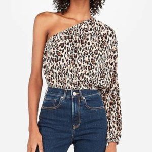 One Shoulder Leopard Crop Blouse